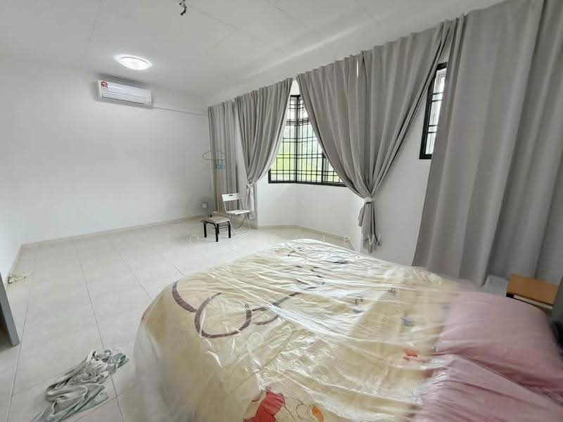 2-storey Terraced House for Sale in Taman Johor Jaya (Johor Bahru) - Tom Chiew - Bedroom - PropertyGuru.com.my