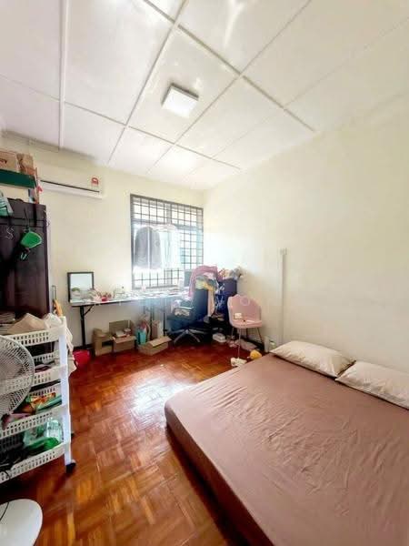 1.5-storey Terraced House for Sale in Taman Bukit Jaya (Ulu Tiram) - Rich Wong - Bedroom - PropertyGuru.com.my