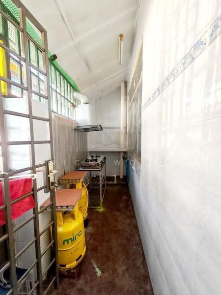 1.5-storey Terraced House for Sale in Taman Bukit Jaya (Ulu Tiram) - Rich Wong - Kitchen - PropertyGuru.com.my
