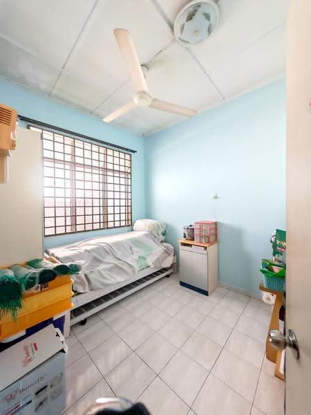 1.5-storey Terraced House for Sale in Taman Bukit Jaya (Ulu Tiram) - Rich Wong - Bedroom - PropertyGuru.com.my