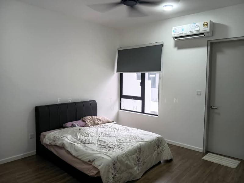 Link Bungalow for Rent in Petaling Jaya (Selangor) - Eric Tan Min Xuan - Bedroom - PropertyGuru.com.my