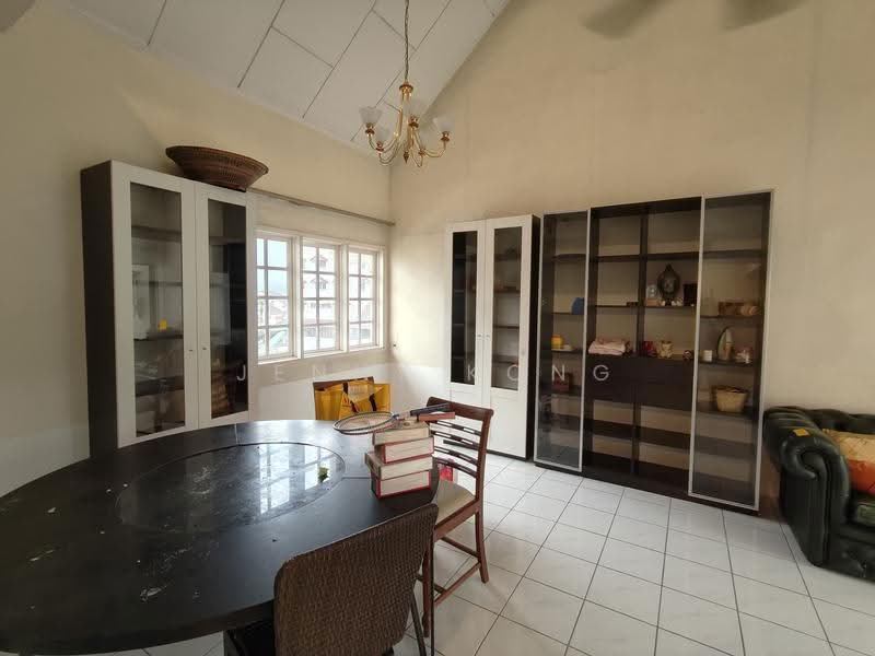 Apartment for Rent at Selesa Hillhomes Resort - Jenny Kong - Dining Room - PropertyGuru.com.my