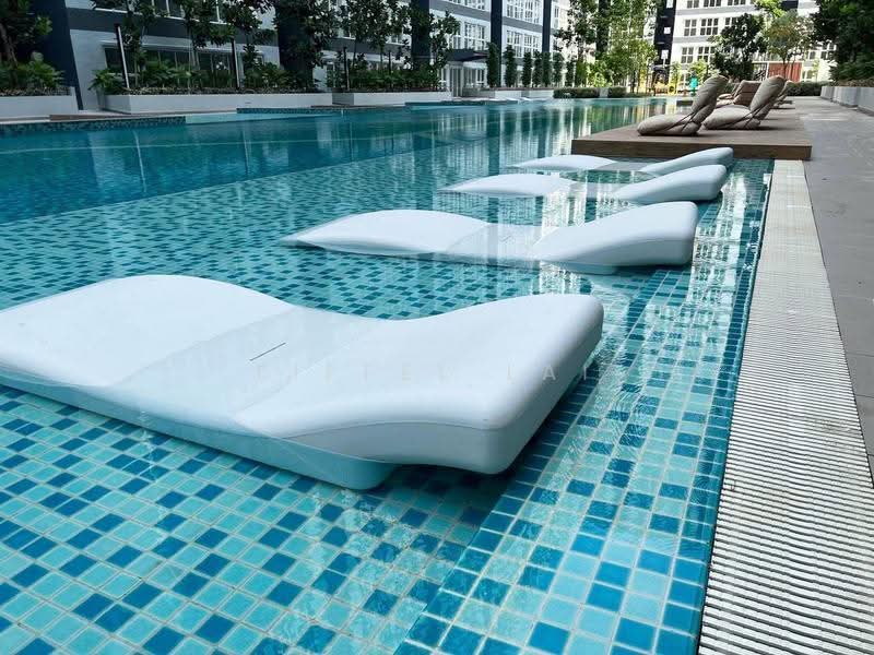 Kediaman Servis untuk Disewa di Residensi Rimbun @ Canopy Hills - Eiffel Lai - Pool - PropertyGuru.com.my