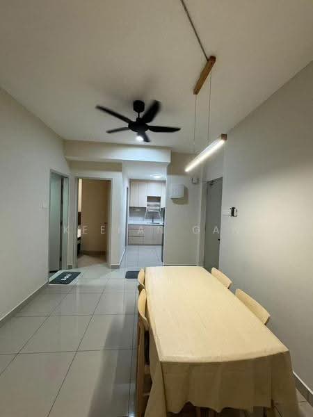 Kediaman Servis untuk Dijual di Bali Residences - Keenan Gan - Dining Room - PropertyGuru.com.my