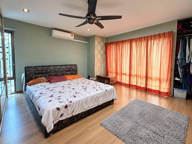 Rumah Berkembar untuk Dijual di Seksyen 7 (Shah Alam) - Mohd Adryzam - Bedroom - PropertyGuru.com.my