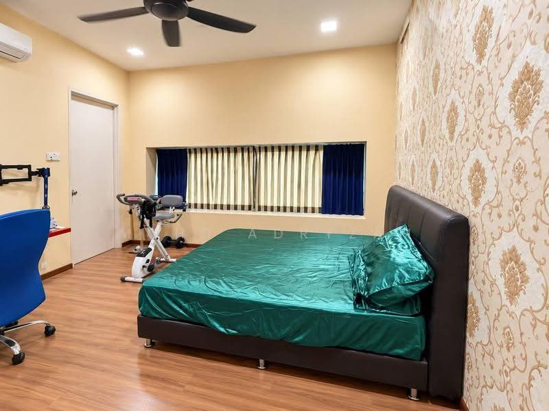 Rumah Berkembar untuk Dijual di Seksyen 7 (Shah Alam) - Mohd Adryzam - Bedroom - PropertyGuru.com.my