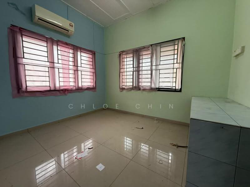 Semi-Detached House for Sale in Taman Majidee (Johor Bahru) - Chloe Chin - Interior - PropertyGuru.com.my
