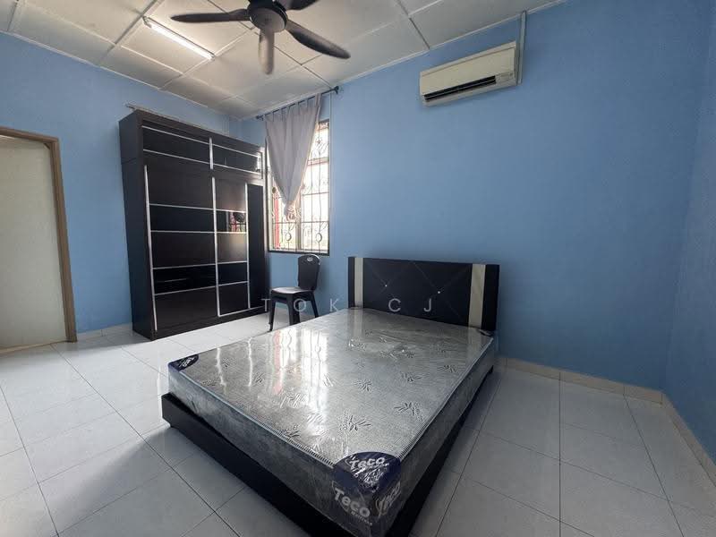 2-storey Terraced House for Rent in Bukit Indah (Iskandar Puteri (Nusajaya)) - Tok CJ - Bedroom - PropertyGuru.com.my