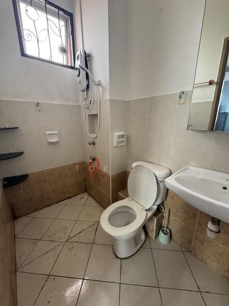 2-storey Terraced House for Rent in Bukit Indah (Iskandar Puteri (Nusajaya)) - Tok CJ - Bathroom - PropertyGuru.com.my