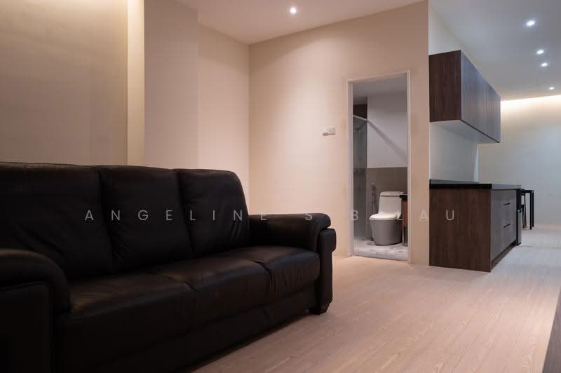 Kediaman Servis untuk Dijual di Bangsar Trade Centre (Pantai Plaza) - Angeline S B Lau - PropertyGuru.com.my