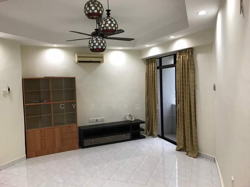 Kondominium untuk Dijual di Tiara View - Cy Issac Lee - Living Room - PropertyGuru.com.my