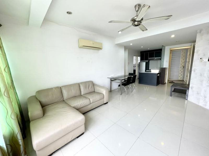 Kediaman Servis untuk Disewa di Birch Plaza - Kelvin Seow - Living Room - PropertyGuru.com.my