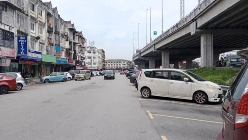 Kedai / Pejabat untuk Disewa di Taman Sri Serdang (Seri Kembangan) - Tracy Mak - Exterior - PropertyGuru.com.my
