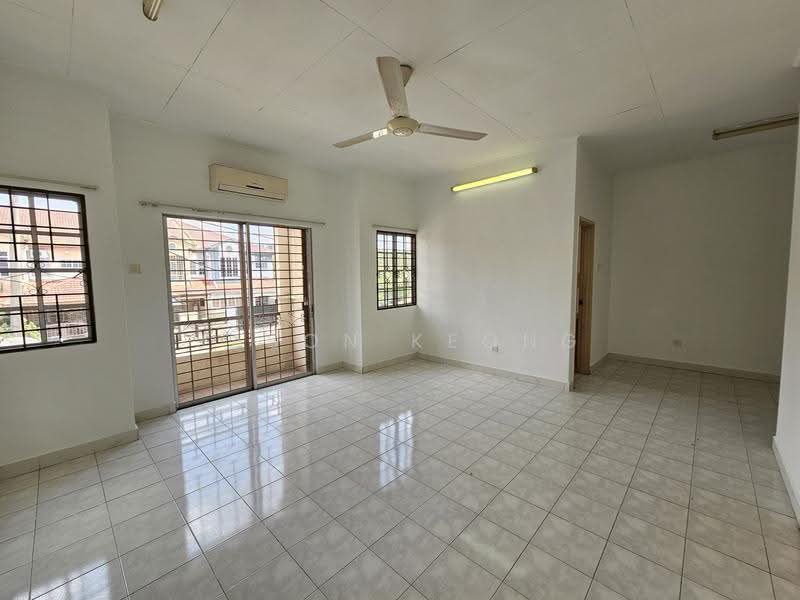 Rumah Teres 2-Tingkat untuk Dijual di Bandar Bukit Puchong 2 (Puchong) - Jason Keong - Living Room - PropertyGuru.com.my