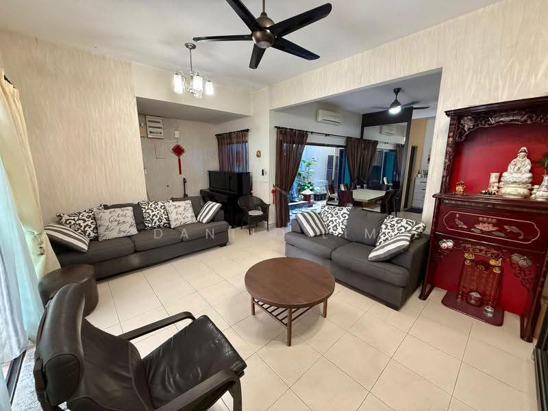 Rumah Teres 3-Tingkat untuk Dijual di Taman Bukit Prima (Cheras) - Danilo Lim - Living Room - PropertyGuru.com.my