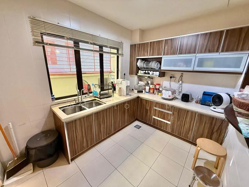 Rumah Teres 3-Tingkat untuk Dijual di Taman Bukit Prima (Cheras) - Danilo Lim - Kitchen - PropertyGuru.com.my