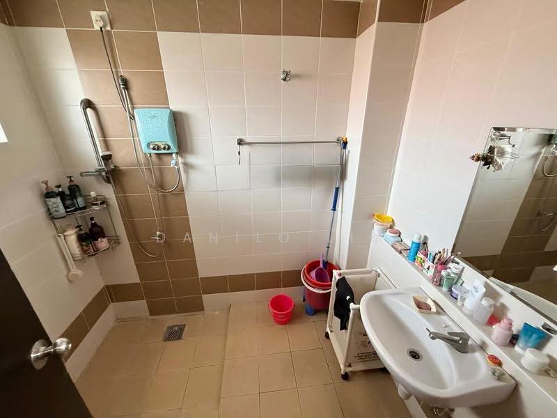 Rumah Teres 3-Tingkat untuk Dijual di Taman Bukit Prima (Cheras) - Danilo Lim - Bathroom - PropertyGuru.com.my