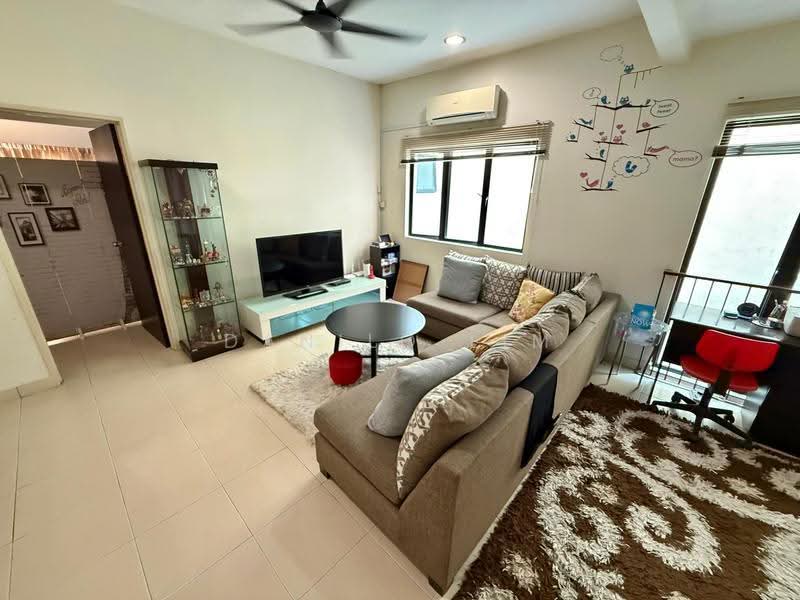Rumah Teres 3-Tingkat untuk Dijual di Taman Bukit Prima (Cheras) - Danilo Lim - Living Room - PropertyGuru.com.my
