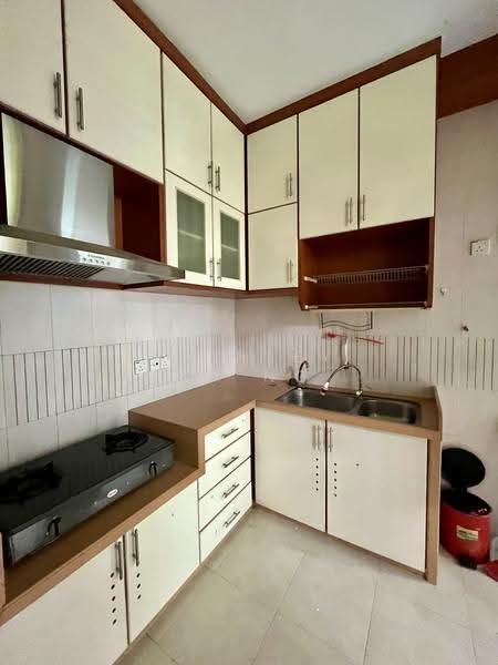Condominium for Sale at Bayswater Resort Condominium - Shirley Ch'ng - Kitchen - PropertyGuru.com.my