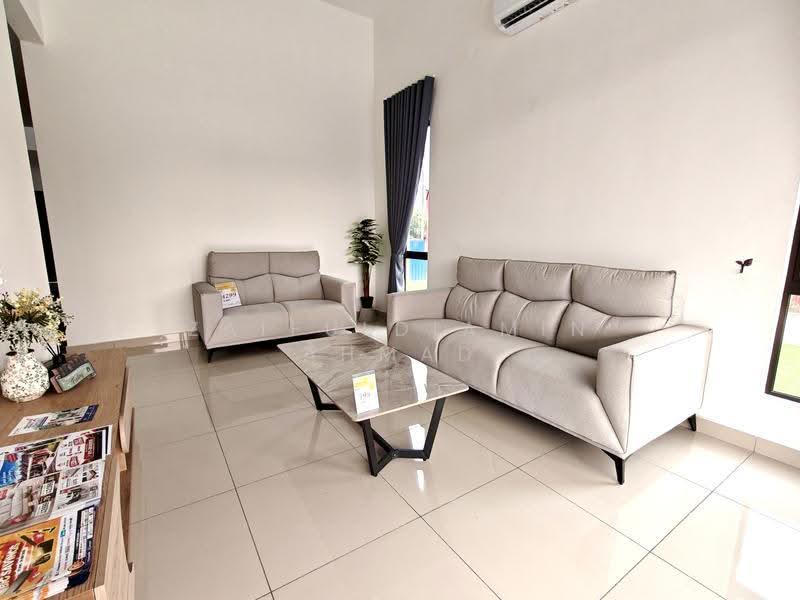 1-storey Terraced House for Sale in Sepang (Selangor) - zaifuldiamin ahmad - Living Room - PropertyGuru.com.my