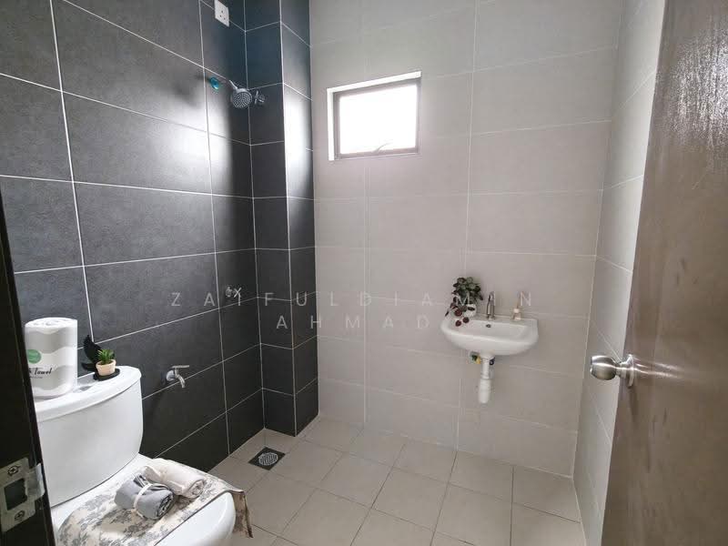1-storey Terraced House for Sale in Sepang (Selangor) - zaifuldiamin ahmad - Bathroom - PropertyGuru.com.my