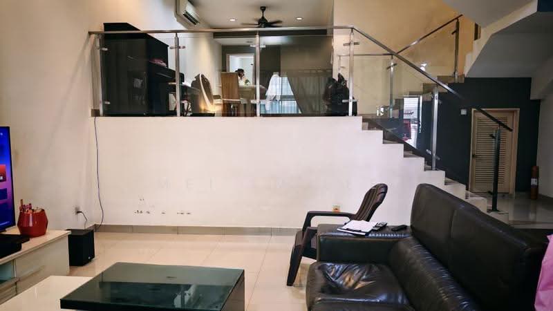 Rumah Teres 3-Tingkat untuk Dijual di Taman Bukit Prima (Cheras) - Mei SM Lee - The Peak, Taman Bukit Prima Living Room - PropertyGuru.com.my