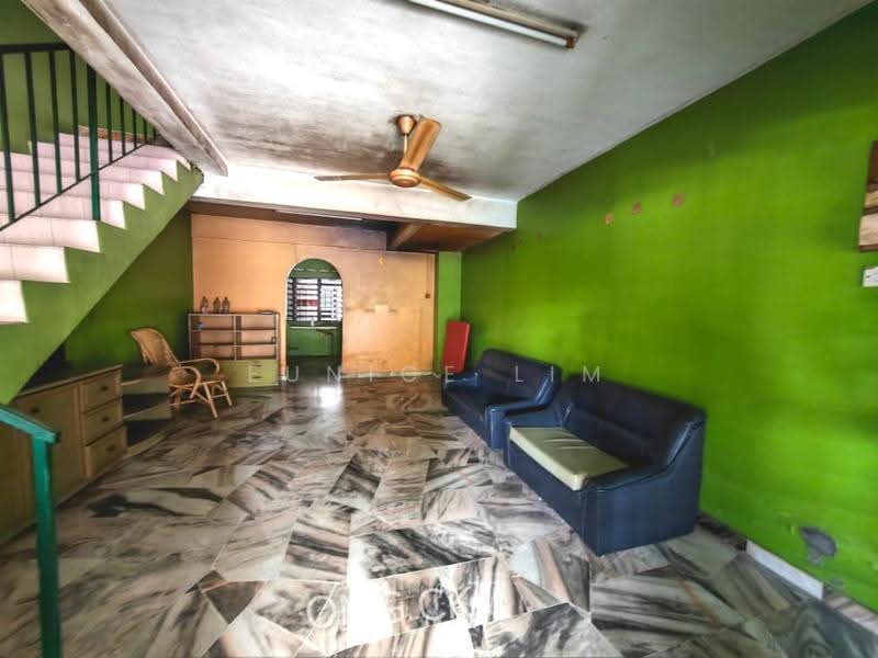 2-storey Terraced House for Sale in Jenjarom (Selangor) - Eunice Lim - Living Room - PropertyGuru.com.my