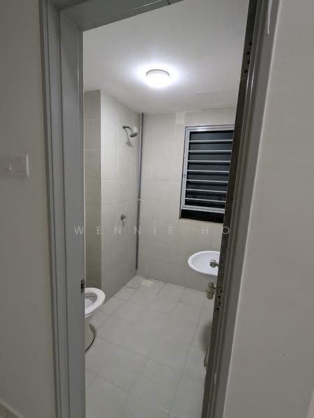 Apartment for Sale at Suria Rafflesia - Wennie Ho - Bathroom - PropertyGuru.com.my