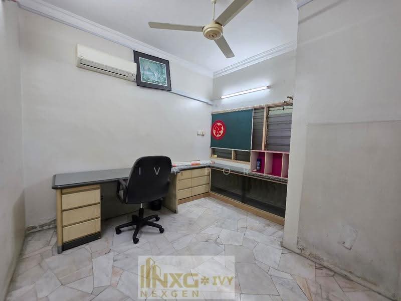 Rumah Teres 2-Tingkat untuk Dijual di Klang (Selangor) - Ivy Por - Study - PropertyGuru.com.my