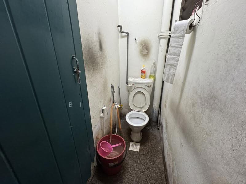 Rumah Teres 1-Tingkat untuk Dijual di Salak South (Kuala Lumpur) - Billy Chan - Bathroom - PropertyGuru.com.my
