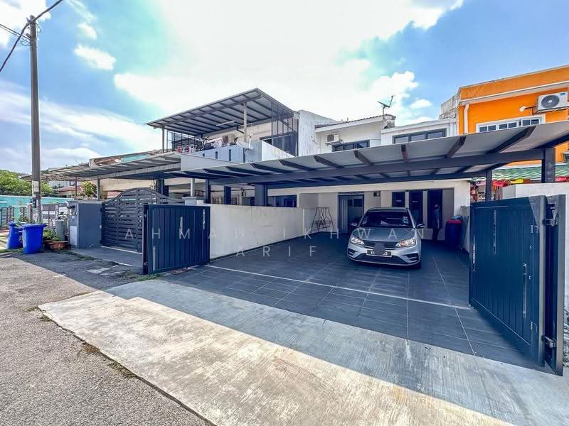 2-storey Terraced House for Sale in Taman Bunga Negara (Shah Alam) - Ahmad Ikhwan Arif - Exterior - PropertyGuru.com.my