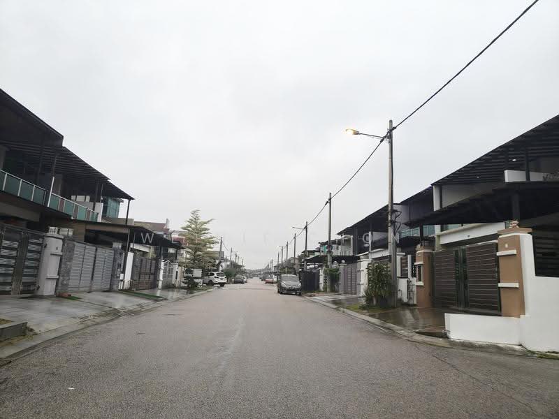 2-storey Terraced House for Sale in Bandar Putra Kulai (Kulai) - Weinie Chon - Exterior - PropertyGuru.com.my