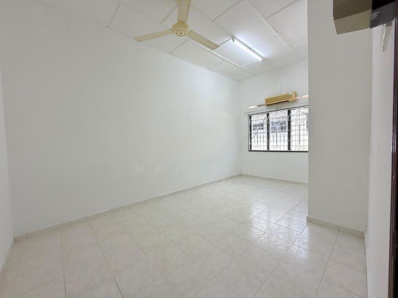 Rumah Teres 2-Tingkat untuk Dijual di Taman Sri Kluang (Kluang) - May Tan - Interior - PropertyGuru.com.my