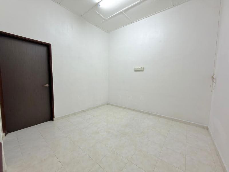 Rumah Teres 2-Tingkat untuk Dijual di Taman Sri Kluang (Kluang) - May Tan - Interior - PropertyGuru.com.my