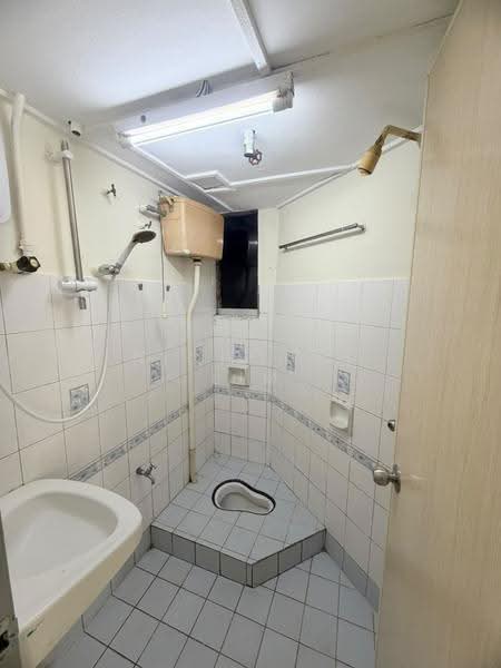 Pangsapuri untuk Disewa di Sri Cempaka (Puchong Jaya) - Nicholas Lim - Bathroom - PropertyGuru.com.my