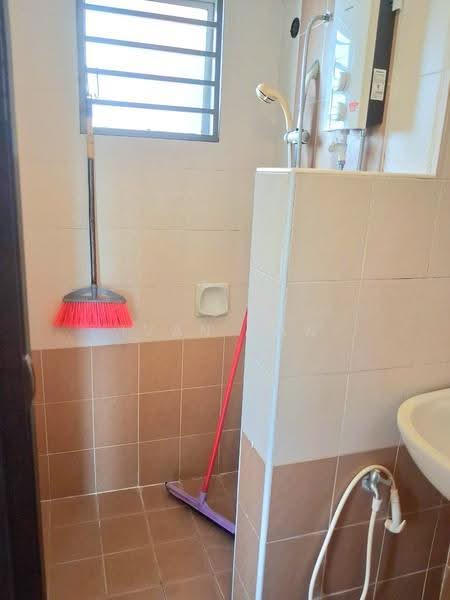 Kondominium untuk Dijual di Fortune Park (Suria Perdana) - Ivan Tan - Bathroom - PropertyGuru.com.my
