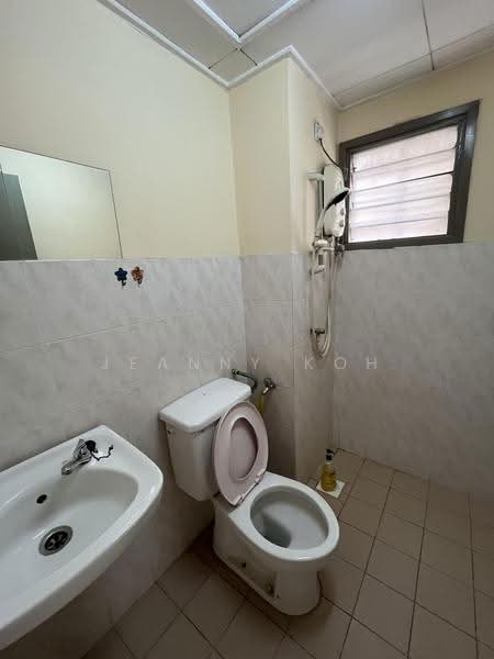 Kondominium untuk Disewa di Paradesa Tropica - Jeanny Koh - Bathroom - PropertyGuru.com.my