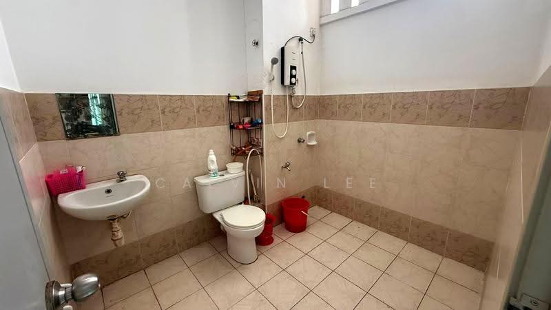 2.5-storey Terraced House for Sale in Taman Setia Indah (Tebrau) - Calvin Lee - Bathroom - PropertyGuru.com.my