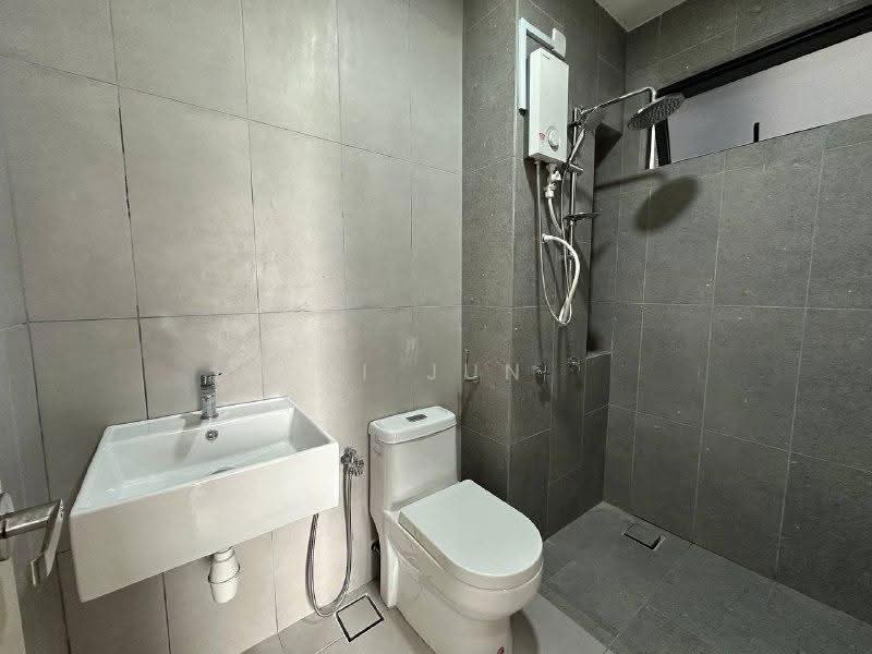 Kediaman Servis untuk Disewa di The Harmony - Yi Jun - Bathroom - PropertyGuru.com.my