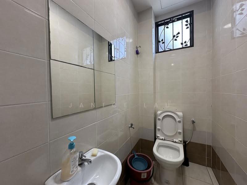 Rumah Berkembar untuk Dijual di Bandar Mahkota Cheras (Cheras) - Janice Lau - Bathroom - PropertyGuru.com.my