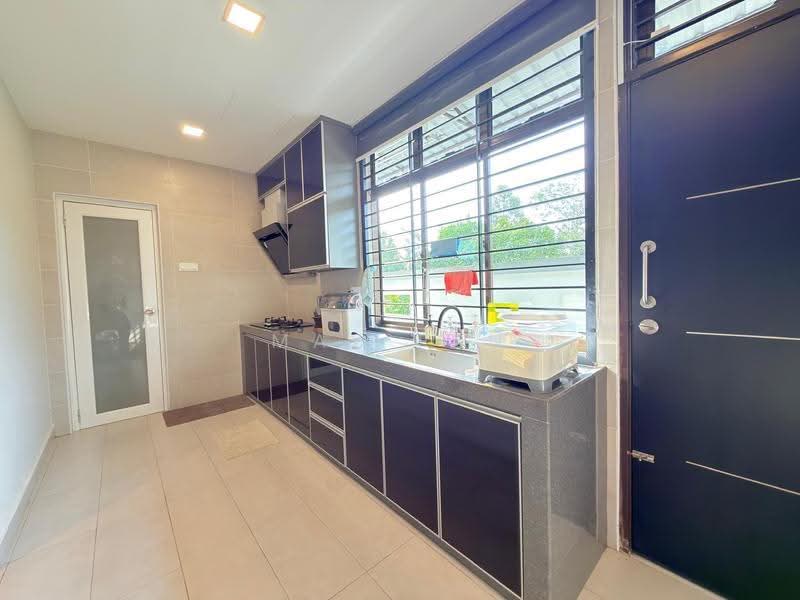 2-storey Terraced House for Sale in Taman Mengkibol (Kluang) - May Tan - Kitchen - PropertyGuru.com.my