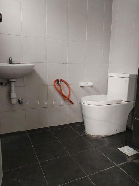 Apartment for Rent at D'Cerrum Apartment - Jovee Chow - Bathroom - PropertyGuru.com.my