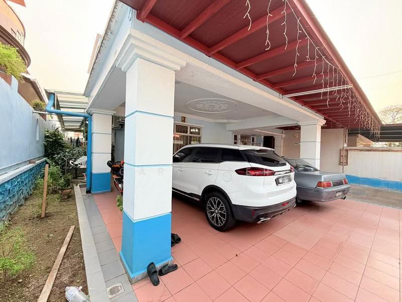 Rumah Berkembar untuk Dijual di Taman Universiti (Skudai) - Caryn Ter - Exterior - PropertyGuru.com.my