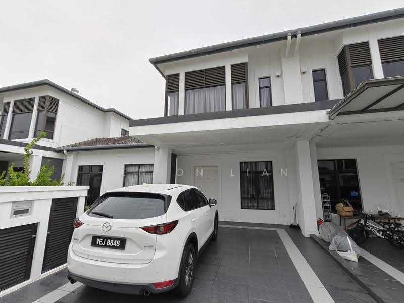 Semi-Detached House for Sale in Puncak Alam (Selangor) - Benson Lian - Exterior - PropertyGuru.com.my