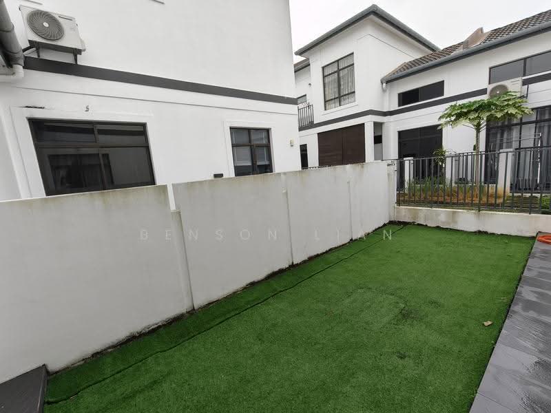 Semi-Detached House for Sale in Puncak Alam (Selangor) - Benson Lian - Exterior - PropertyGuru.com.my