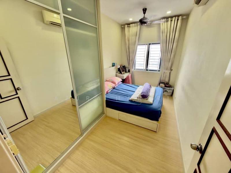 Condominium for Sale at Residensi Rampai (The Parc Tower) - Azura Hariri - Bedroom - PropertyGuru.com.my