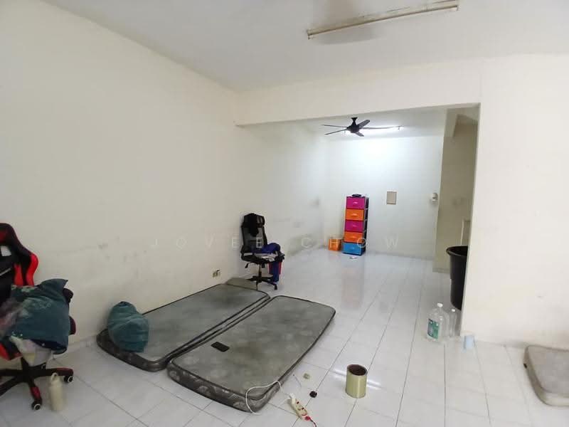 Rumah Teres 2-Tingkat untuk Dijual di Bandar Bukit Tinggi (Klang) - Jovee Chow - Living Room - PropertyGuru.com.my