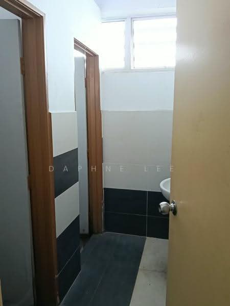 Kilang untuk Disewa di Kawasan Perindustrian SILC (Iskandar Puteri (Nusajaya)) - Daphne Lee - Bathroom - PropertyGuru.com.my