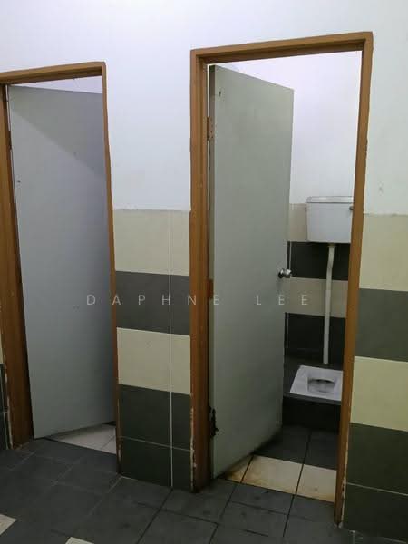 Kilang untuk Disewa di Kawasan Perindustrian SILC (Iskandar Puteri (Nusajaya)) - Daphne Lee - Bathroom - PropertyGuru.com.my