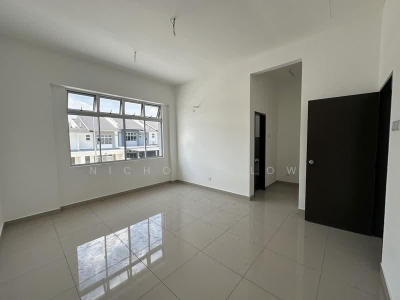2-storey Terraced House for Rent in Johor Bahru (Johor) - Nicholas Low - Living Room - PropertyGuru.com.my